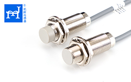 M18 模擬量電壓輸出接頭式接近開關